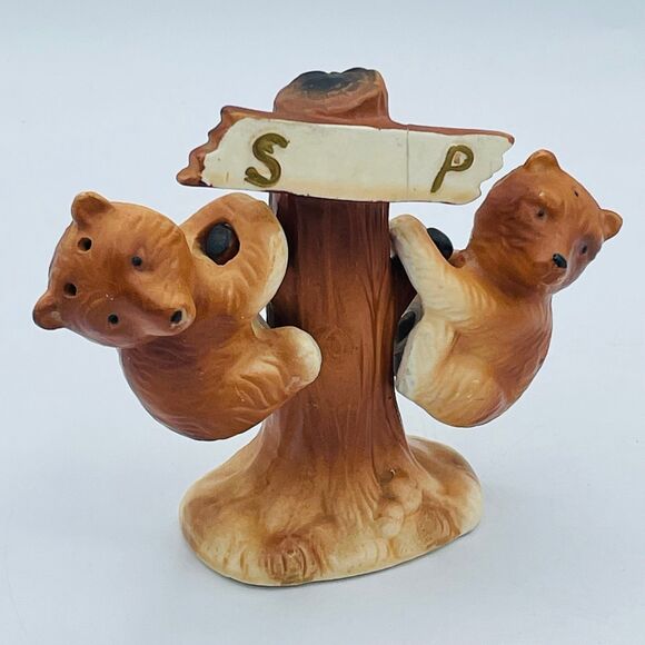Vintage Brown Bears Hanging From Tree Salt & Pepper Shakers 4.5" - Picture 8 of 8
